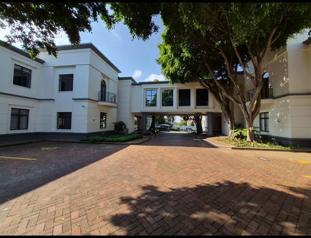 1,528M² OFFICE TO LET IN ILLOVO